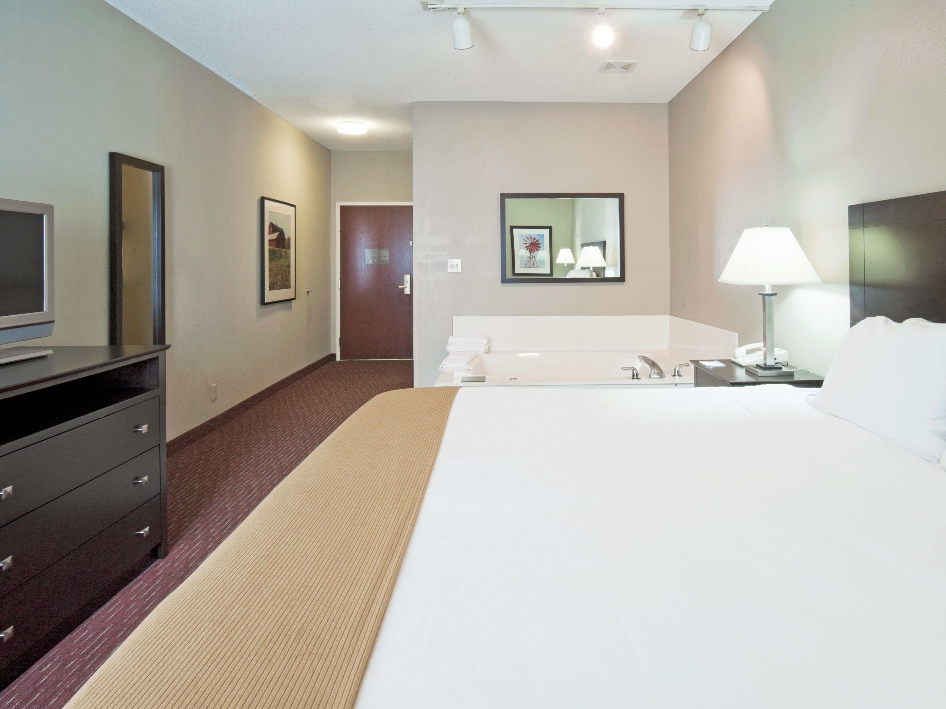 Holiday Inn Express Fort Wayne - East - New Haven, an Ihg Hotel