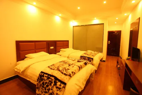 Luoping Yilv Sunshine Chinese Inn