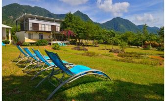 May l Dulan View Bed and Breakfast