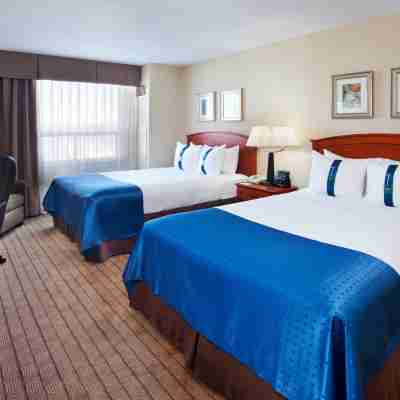 Holiday Inn & Suites Ottawa Kanata Rooms