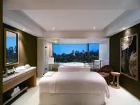 Hyatt Regency Hong Kong, Sha Tin Hotels near MTR Fo Tan Station