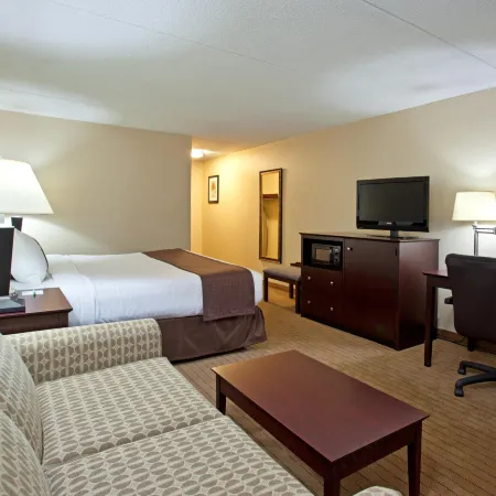 Holiday Inn CANTON (BELDEN VILLAGE) by IHG