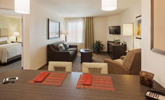 Sonesta Simply Suites Detroit Southfield