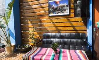 Rainbowwave Hostel