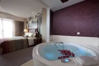 Longyou Baoli Clear Water Bay  Hotel Hotel a Longyou