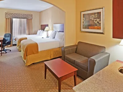 Holiday Inn Express & Suites Guymon Hotels in Guymon