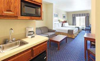 Holiday Inn Express & Suites Mountain Home