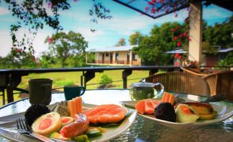 May l Dulan View Bed and Breakfast