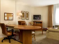 كاندلوود سويتس ويتشيتا فولز آت مورين ستري ت باي آيتش جي