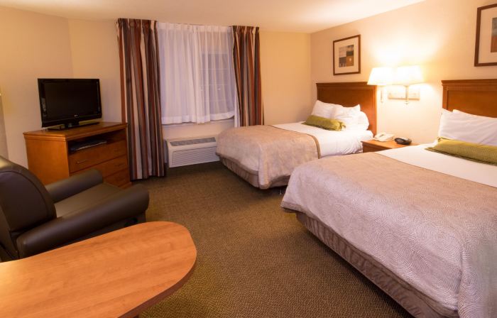 Candlewood Suites 雪花石膏