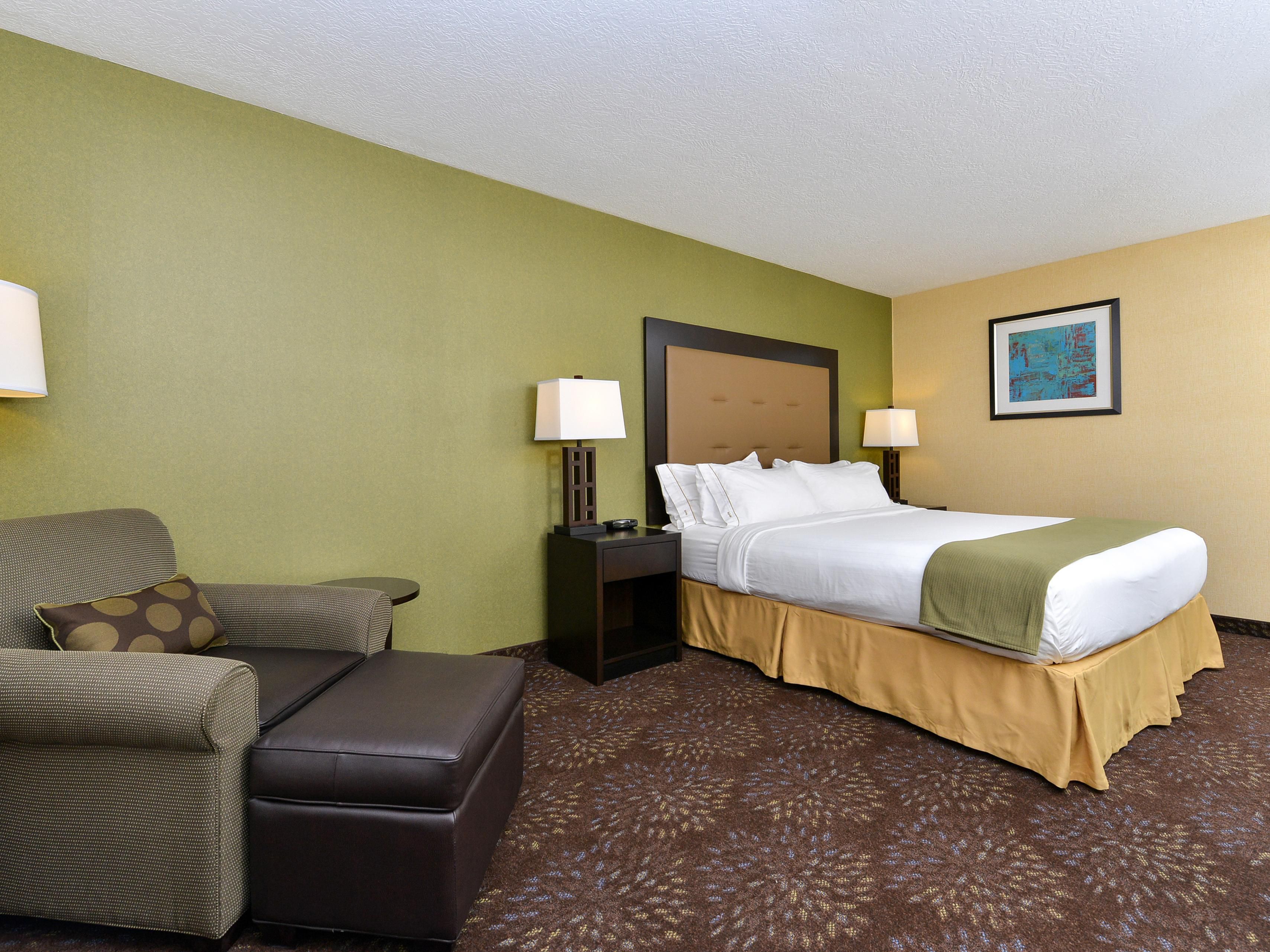 Holiday Inn Express Hotel & Suites Charlotte, an Ihg Hotel