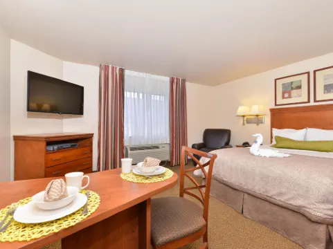 Candlewood Suites Bloomington-Normal by IHG