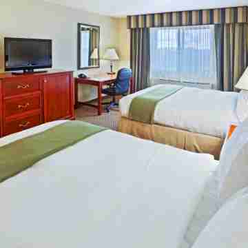 Hyatt Place Fairbanks Rooms