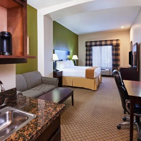 Holiday Inn Express & Suites KILGORE NORTH by IHG Отели в г. Грегг