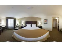 Holiday Inn Express & Suites FRESNO NORTHWEST-HERNDON by IHG Hotels in Fresno