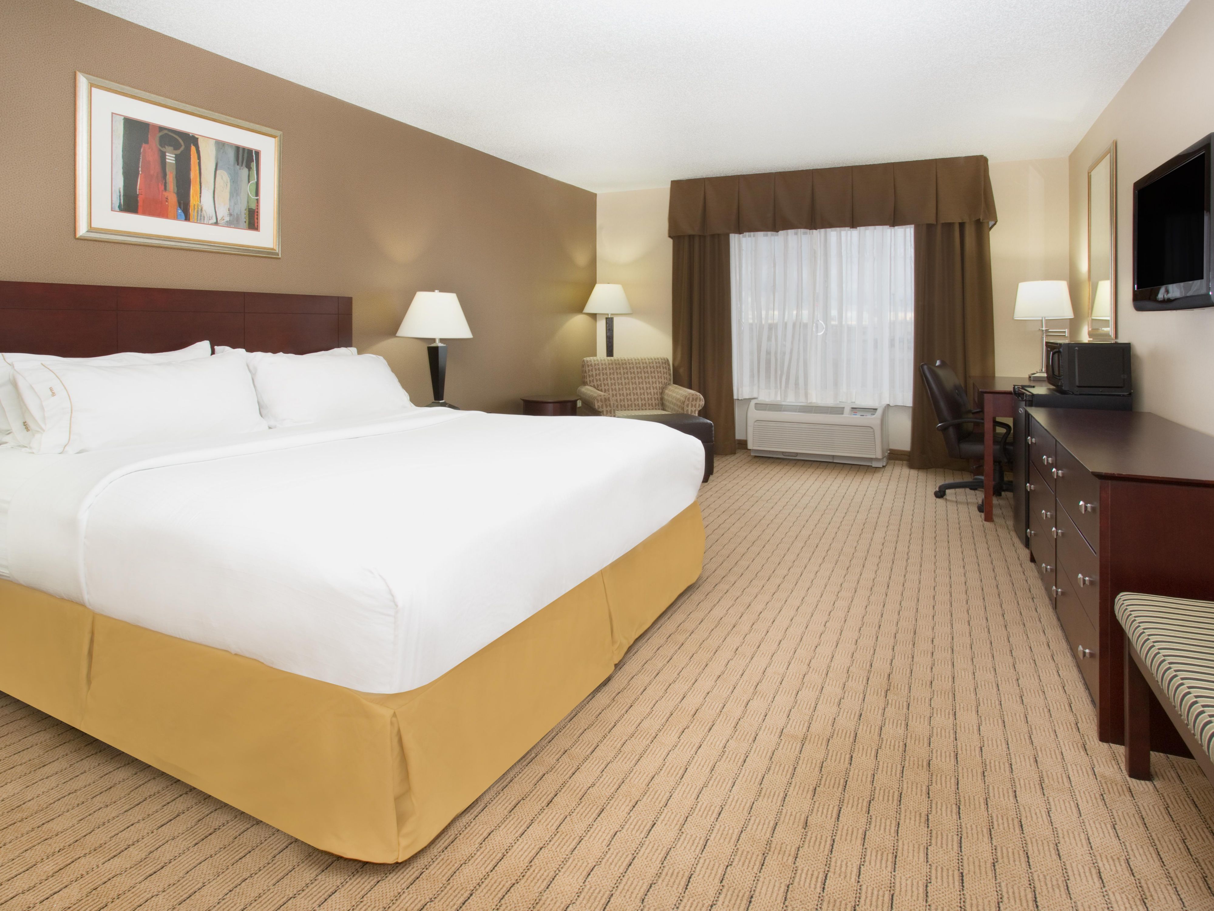 Holiday Inn Express Hotel & Suites Minot South, an Ihg Hotel