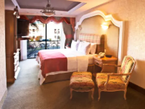 ฮอลิเดย์ อินน์ Queretaro-Centro Historico บาย IHG โรงแรมในเกเรตาโร