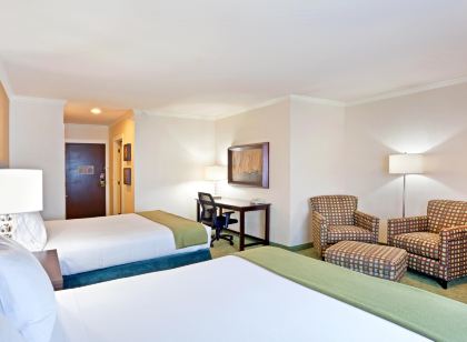 Holiday Inn Express & Suites Puyallup (Tacoma Area)