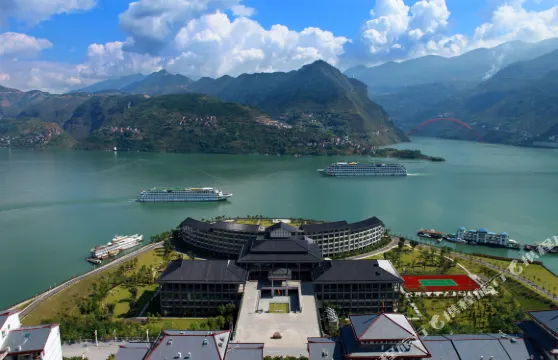 巫山江山紅葉兩江假日酒店