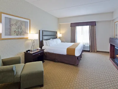 Holiday Inn Express & Suites Ottawa Airport Hotels in Ottawa
