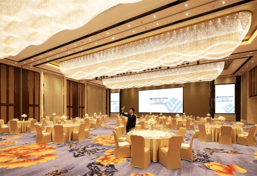 1. 윈덤 그랜드 플..