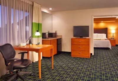 Fairfield Inn & Suites Albuquerque Airport Hotels in Albuquerque