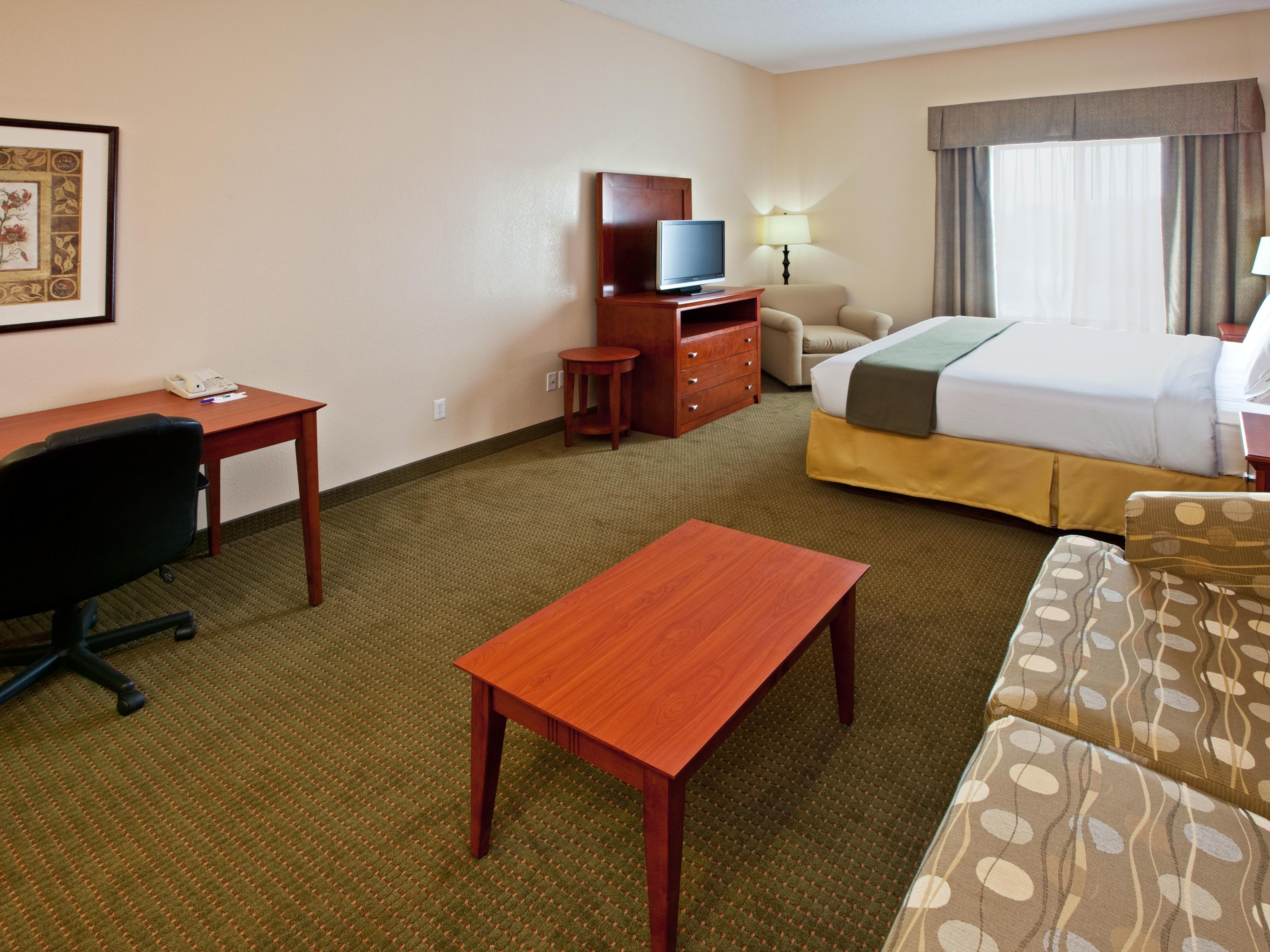 Holiday Inn Express Hotel & Suites Bedford, an Ihg Hotel