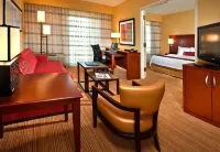 Courtyard Fayetteville Hotels near Walmart Supercenter