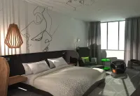 Renaissance Montreal Downtown Hotel - parcheggio