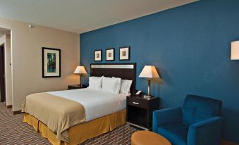 Holiday Inn Express & Suites Morton Peoria Area