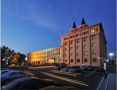 Airport Hotel Hotels near Urumqi Tianshan International Airport