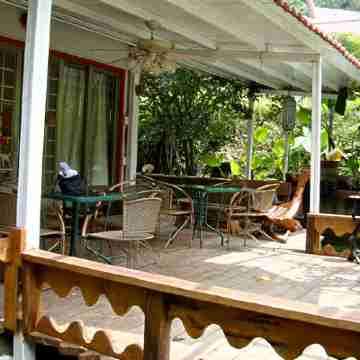 Chu Liuxiang Bed and Breakfast Hotel Exterior