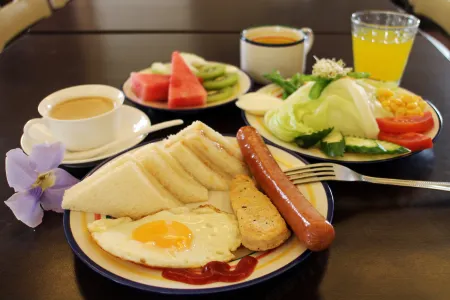 Bora Bora Guest House Отели рядом с достопримечательностью «Sail Rock»