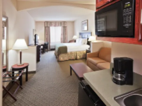 Holiday Inn Express & Suites CORSICANA I-45 by IHG