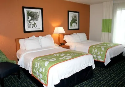 Fairfield Inn & Suites Fairmont Hotels in White Hall