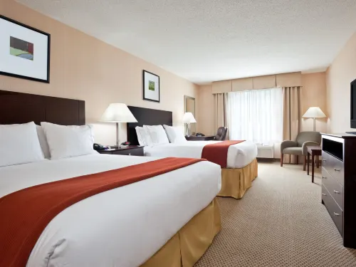 Holiday Inn Express & Suites Dayton North - Tipp City Hotels in West Milton