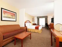 Holiday Inn Express & Suites COLUMBIA-I-26 @ HARBISON BLVD by IHG Hotels near Harbison State Forest