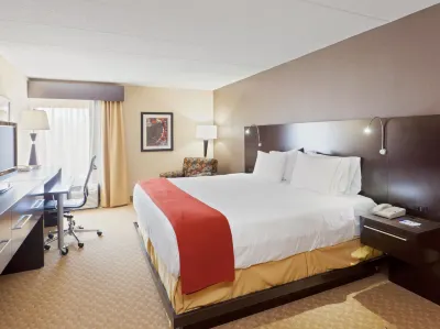 Holiday Inn Express & Suites Dover Hotels near T.J. Maxx