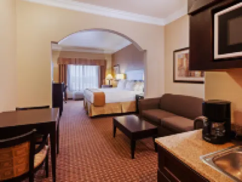 Holiday Inn Express & Suites HOUSTON-ALVIN by IHG Hoteles en Alvin