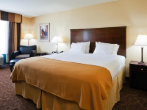 Holiday Inn Express & Suites SELMA by IHG Hoteles en Selma