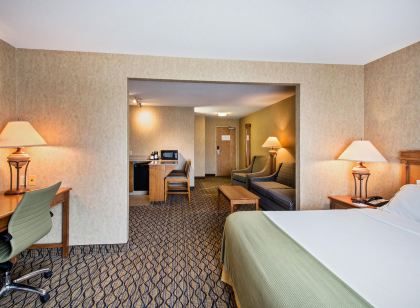 Holiday Inn Express & Suites Saskatoon Centre