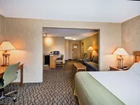 Holiday Inn Express & Suites SASKATOON CENTRE by IHG