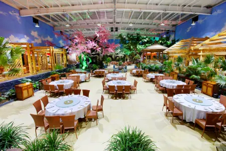 Longhua Garden Hotel Отели рядом с достопримечательностью «Baota Mountain»