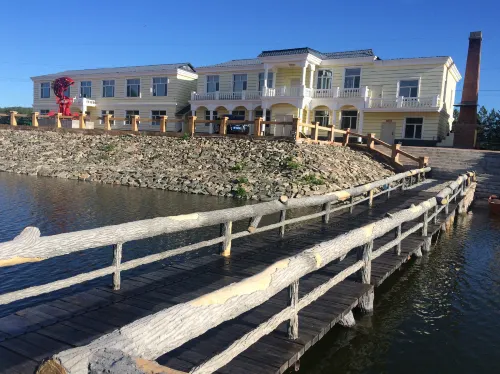 Tahe East Lake Garden Hotel Hotels in Tahe