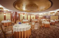 Wuhan Mayflowers Hotel (Wuchang Railway Station Zhongnan Road Metro Station Branch)