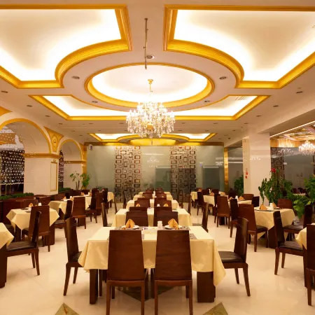 Royal Hotel