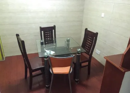 Hua'an Business Hotel Отели рядом с достопримечательностью «Jinhu Water Forest Scenic Area RV Campground»