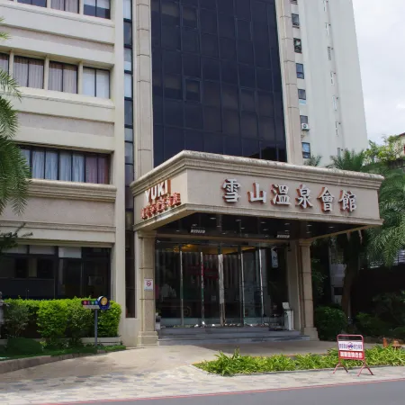 Resort One Hotel