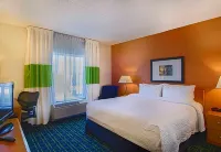 Fairfield Inn & Suites Newark Liberty International Airport Hotels near Fems Park