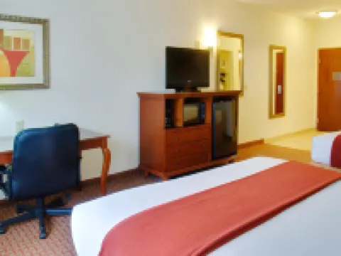 智選假日套房酒店中心 by IHG 森特酒店